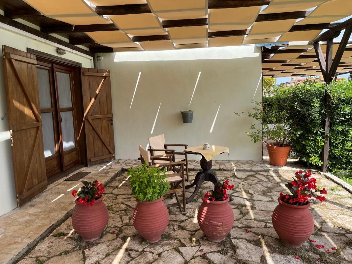 Guesthouse Kaliepia 이에리소스 외부 사진