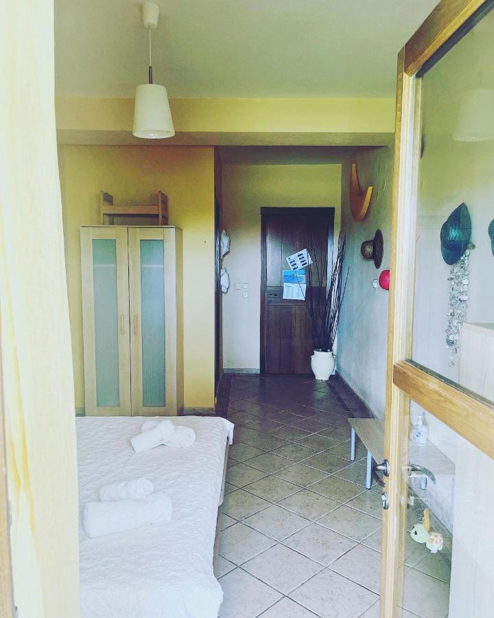 Guesthouse Kaliepia 이에리소스 외부 사진