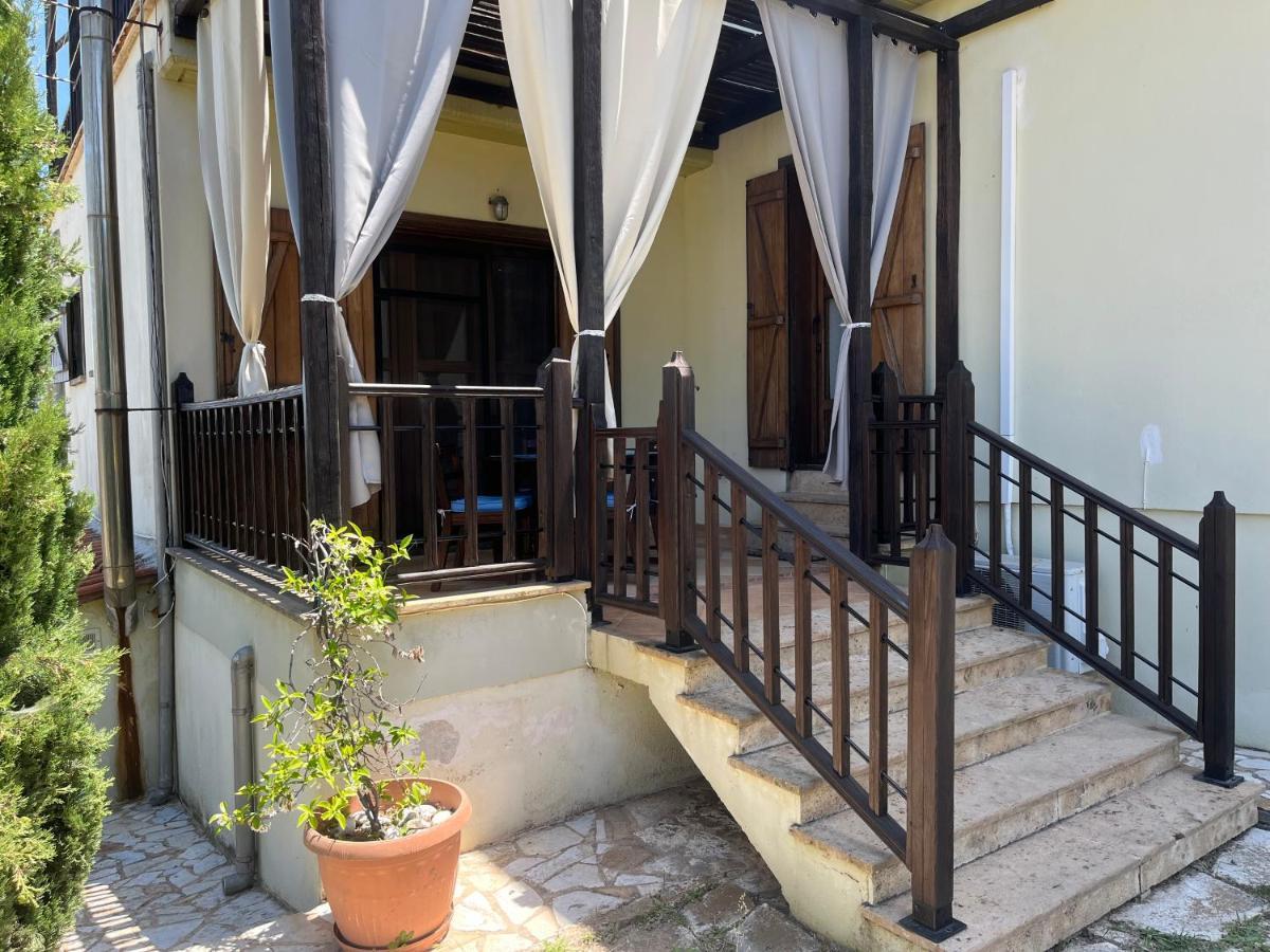 Guesthouse Kaliepia 이에리소스 외부 사진