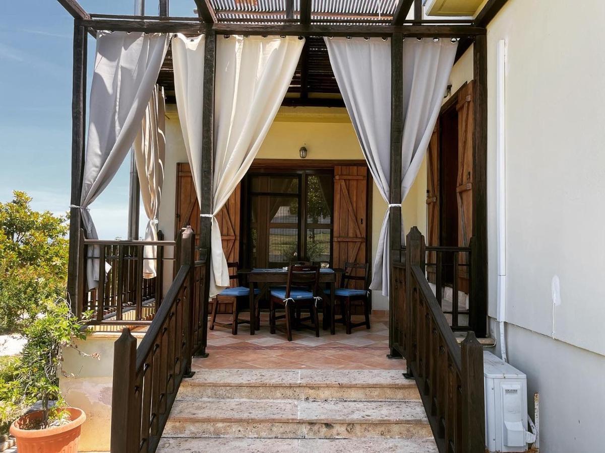 Guesthouse Kaliepia 이에리소스 외부 사진